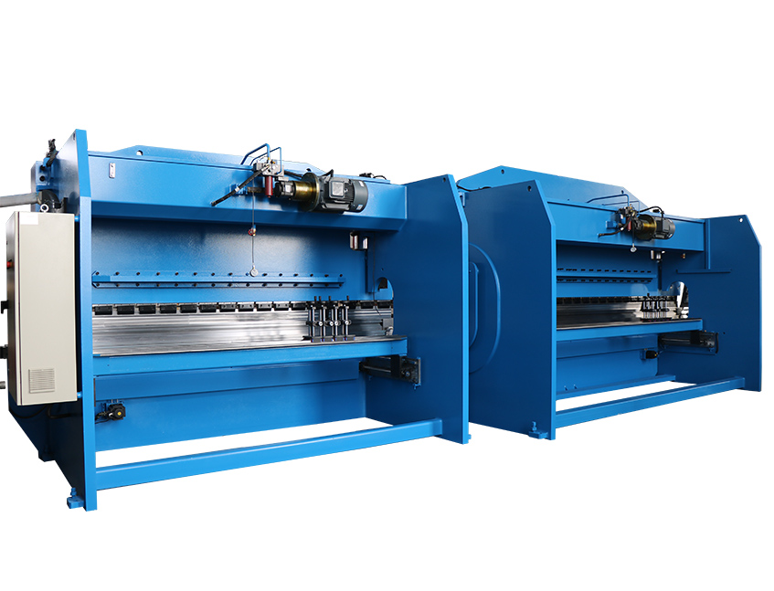 2xWE67K-200/6300 CNC Press Brake in Tandem